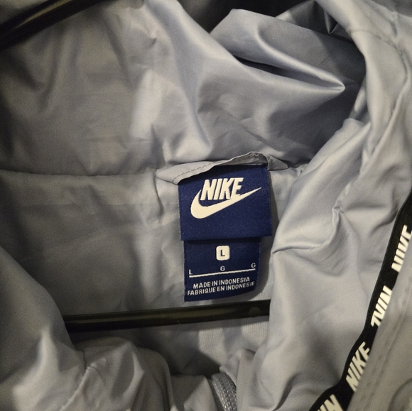 nike winter jacket - Picture 3 of 4